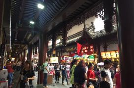 Chinese Street Food Tour in Shanghai (video)